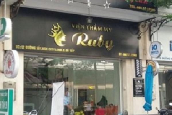 Sai[-]phạm[-]rất[-]nghiêm[-]trọng,[-]Viện[-]Thẩm[-]mỹ[-]Ruby[-]bị[-]phạt[-]155[-]triệu[-]và[-]đóng[-]cửa[-]9[-]tháng